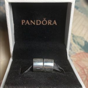 Pandora Smooth Clips